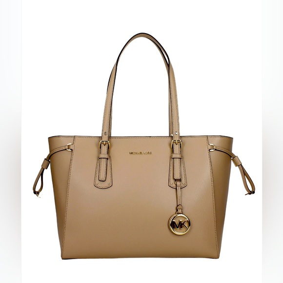 Michael Kors Handbags - Michael Kors Voyager Medium Crossgrain Leather Tote Bag